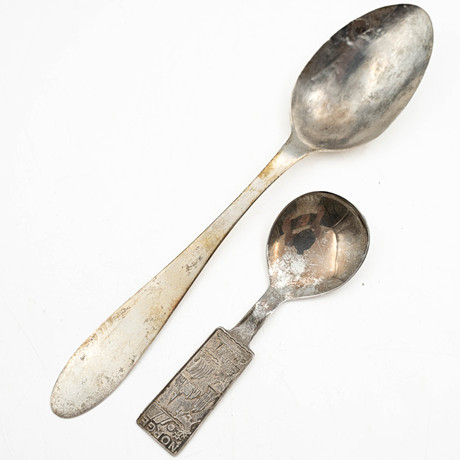 SILVERSKEDAR, 2 del. på auktion hos Norrlands Auktionsverk