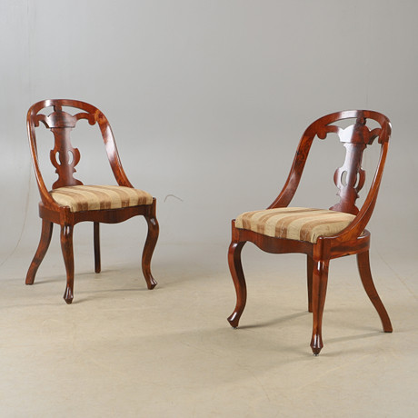 STOLAR, 1 par, mahogny, s.k. Göteborgs-stolar, 1900-tal. på auktion hos Helsingborgs Auktionskammare