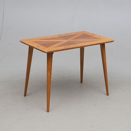 SOFFBORD, swedish modern, 1940-/50-tal. på auktion hos Gomér & Andersson Norrköping