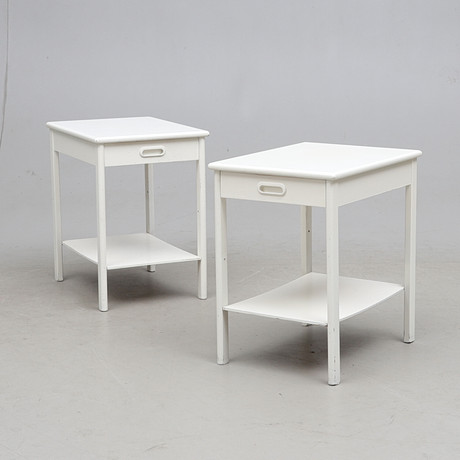 SÄNGBORD, 1 par, 1960-tal. på auktion hos Gomér & Andersson Norrköping