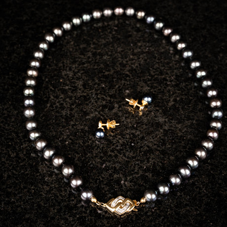 HALSBAND & ÖRHÄNGEN. 18K Guld med hematiter 1900-tal (3st). på auktion hos Norrlands Auktionsverk