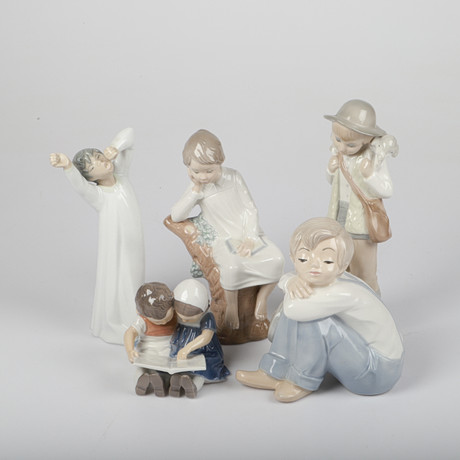 FIGURINER, 5 stycken, porslin, bl. a. Lladro och Bing & Gröndahl. på auktion hos Helsingborgs Auktionskammare