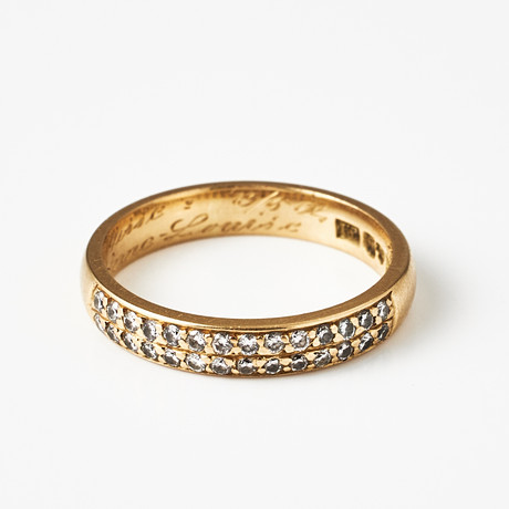 HERIBERT ENGELBERT, halvalliansring, 18 k guld, dekor med 28 småbriljanter, Stockholm 1998. på auktion hos Stockholms Auktionsverk Magasin 5