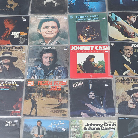 LP-SKIVOR, 20 stycken, Johnny Cash. på auktion hos RA Auktionsverket Norrköping