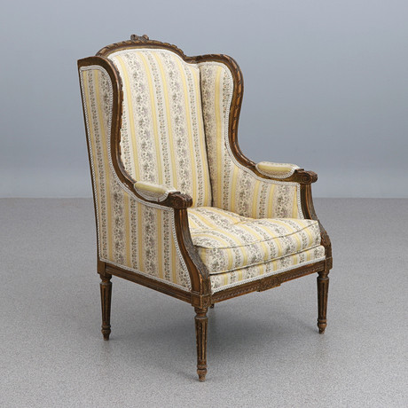 BERGERE. Skuret och bronserat trä. Gustaviansk stil, 1900-talets första hälft. på auktion hos Skånes Auktionsverk