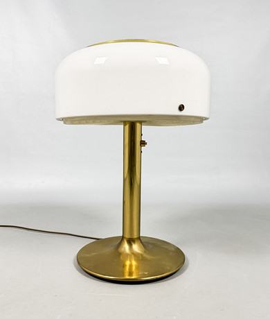 ANDERS PEHRSON. BORDSLAMPA, "Knubbling", Ateljé Lyktan, Åhus. på auktion hos Auktionshuset STO Bohuslän