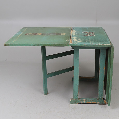 SLAGBORD, trä, målat, 1800-tal. på auktion hos RA Auktionsverket Norrköping