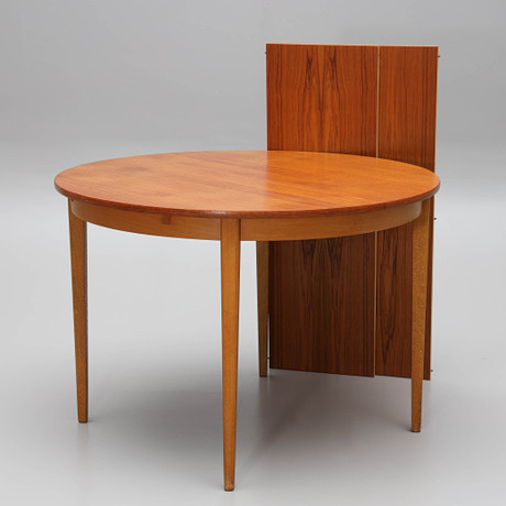 MATBORD, 3 delar, fanerat i teak, 1950/60-tal. på auktion hos Auktionsmagasinet Vänersborg