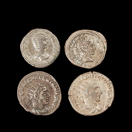 SILVERMYNT, romerska, 4 st, bl a Julia Domna, denarius präglad i Rom 210, Caracalla, kejsare denarius, Filip I på auktion hos Stockholms Auktionsverk Sickla