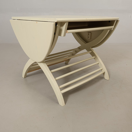SOFFBORD / SLAGBORD IKEA. på auktion hos Höörs Auktionshall