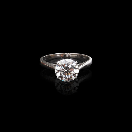 RING, 585/14 k, vitguld, 2,07 ct. på auktion hos Kalmar Auktionsverk