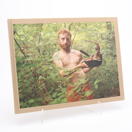 LUCAS FOGLIAS "A NATURAL ORDER" I BEGRÄNSAD FÖRSTA UPPLAGAN, 2012. på auktion hos Crafoord Auktioner Lund