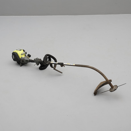 GRÄSTRIMMER bensindriven, Ryobi. på auktion hos Södermanlands Auktionsverk