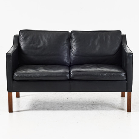 BØRGE MOGENSEN. Soffa, Fredericia Furniture, Danmark. på auktion hos Stockholms Auktionsverk Magasin 5