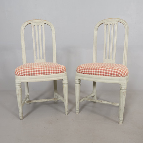 STOLAR 1 par Gustaviansk stil 1800-tal. på auktion hos Höörs Auktionshall
