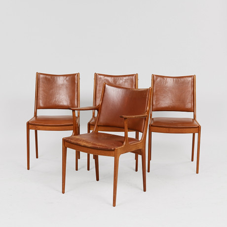 DANSK MØBELDESIGN. Two-person sofa with attached armchair with oak frame, loose cushions upholstered in cognac leather. Made in Denmark (2). Furniture - Sofas & Seatings