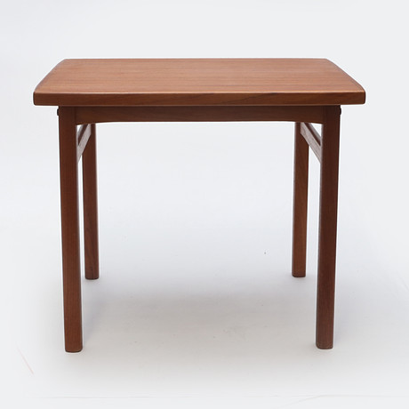 LAMPBORD/SIDOBORD, teak. på auktion hos Kalmar Auktionsverk