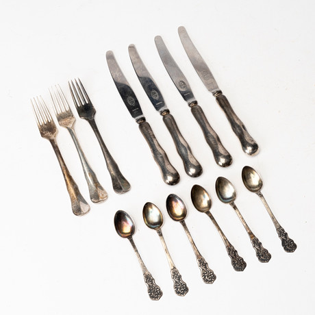 DIVERSE BESTICK, 13 delar, silver, bla GAB, 1930-tal. på auktion hos Auktionshuset Kolonn