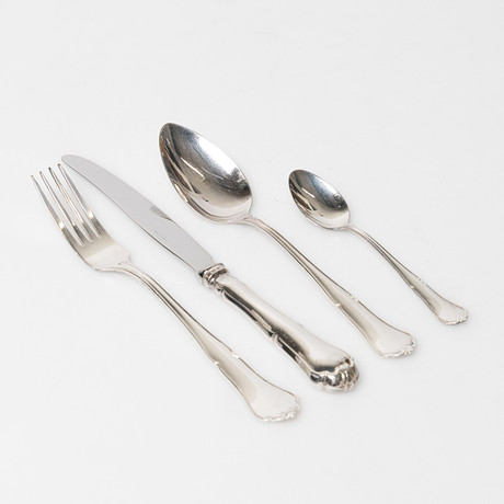 BESTICKUPPSÄTTNING i sterlingsilver, "Victoria", 47 delar ( för 12 personer). på auktion hos Stockholms Auktionsverk Helsingborg
