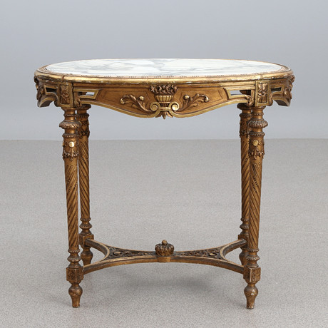 SALONGSBORD. Förgyllt och bronserat trä och pastellage. Louis XVI-stil, tidigt 1900-tal. på auktion hos Skånes Auktionsverk