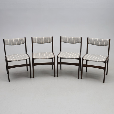 ERIK BUCH. TILLSKRIVEN. Stolar, 4 st, betsad ek, 1960-tal, Danmark. på auktion hos Gomér & Andersson Jönköping