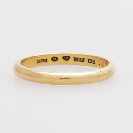 RING, guld 18k, Josef W Bohlin, Karlskrona 1943, vikt 4,21 gram. på auktion hos Växjö Auktionskammare