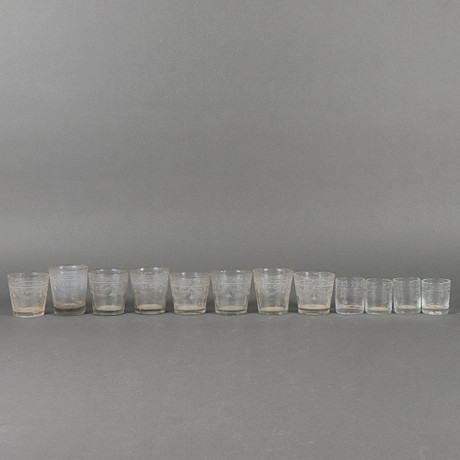 GLAS enligt uppgift, Cedersbergs glasbruk, 1800-talets första hälft. på auktion hos Karlstad Hammarö Auktionsverk