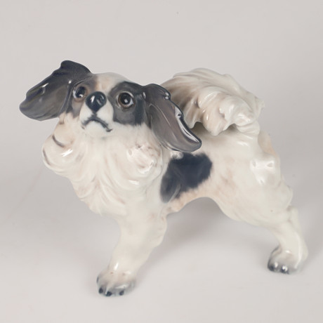 FIGURIN, hund, porslin, Dahl Jensen, Danmark. på auktion hos Helsingborgs Auktionskammare