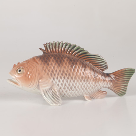 FIGURIN, fisk, porslin, Dahl Jensen, Danmark. på auktion hos Helsingborgs Auktionskammare