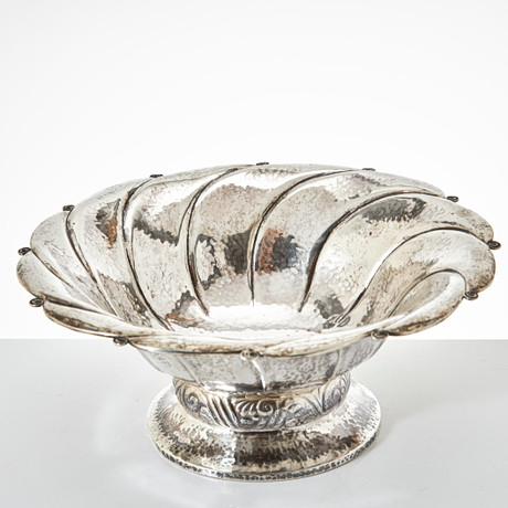 SKÅL PÅ FOT, silver, jugend, 1920, Kristianstad . på auktion hos Stockholms Auktionsverk Magasin 5