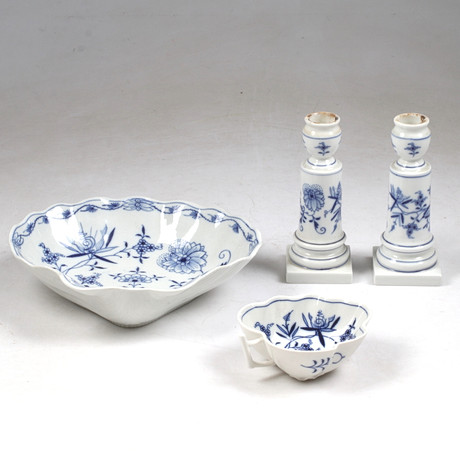 LJUSSTAKAR, 1 par, SKÅLAR, 2 st, porslin, Meissen, Tyskland, 1900-tal. på auktion hos Stadsauktion Sundsvall
