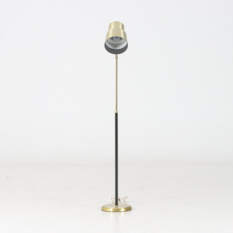 GOLVLAMPA, mässing. AJH. 1950/60-tal. på auktion hos Stadsauktion Sundsvall