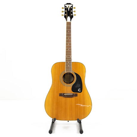 GITARR, Akustisk, Pro-1 plus Na, Epiphone. på auktion hos Karljohan Auktioner