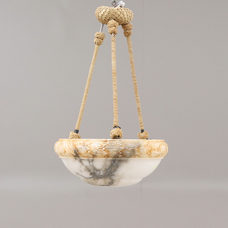 TAKLAMPA, alabaster, tidigt 1900-tal. på auktion hos RA Auktionsverket Norrköping