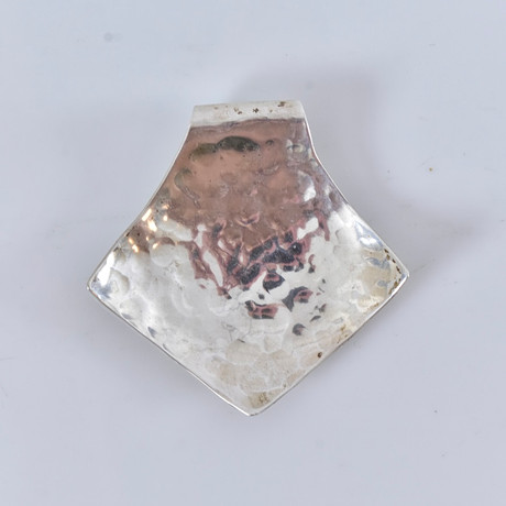 HÄNGE, sterlingsilver, Göteborg. på auktion hos Halmstads Auktionskammare