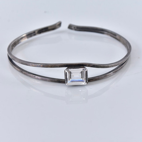 ARMRING, med bergkristall, silver, Martin Öhman Lycksele 1961. på auktion hos Halmstads Auktionskammare