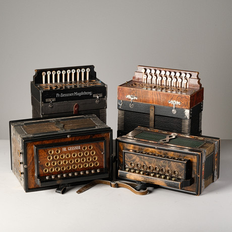 Durspel, 4 st, Fr. Gessner, Magdeburg, sent 1800-tal/tidigt 1900-tal. på auktion hos Wickmans