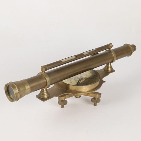 AVVÄGNINGSINSTRUMENT, mässing och glas, 1900-tal. på auktion hos Helsingborgs Auktionskammare