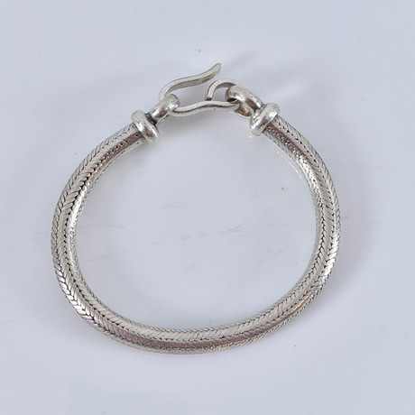 ARMBAND, sterlingsilver. på auktion hos Halmstads Auktionskammare