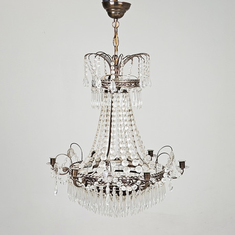 LJUSKRONA, empirstil, 1900-tal, höjd exklusive kedja ca. 60 cm. på auktion hos Auktionshuset Thörner & Ek