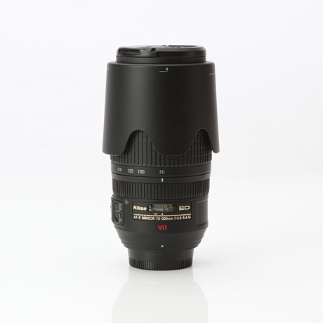 NIKON, OBJEKTIV. AF-S Nikkor 70-300 m.m. 1:4,5-5,6 G. på auktion hos Skånes Auktionsverk