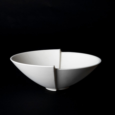 WILHELM KÅGE. SKÅL, flintgods, "Surrea", Studiohanden, Gustavsberg. på auktion hos Auktionshuset Kolonn