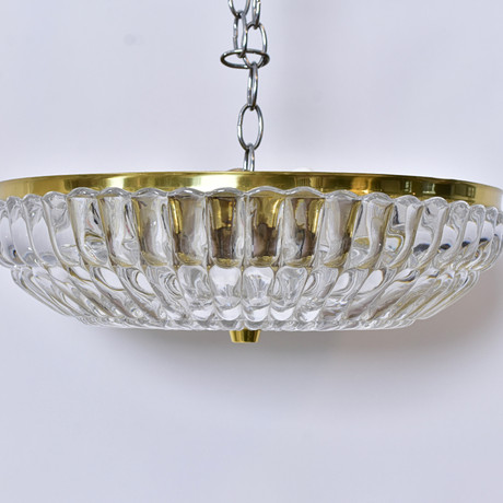 CARL FAGERLUND. plafondlampa, mässing med glaskupa, Orrefors. på auktion hos Halmstads Auktionskammare