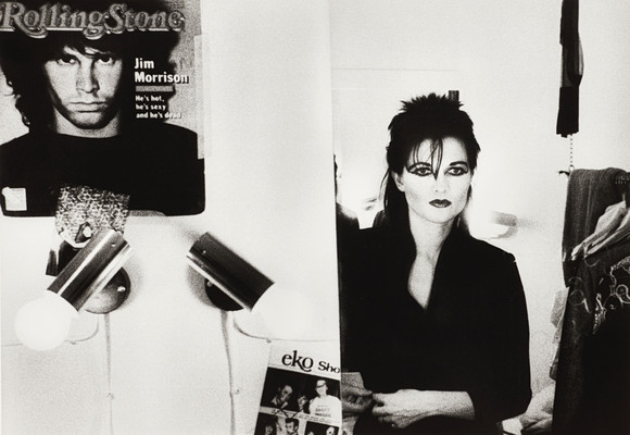 JOAKIM STRÖMHOLM (FÖDD 1947). "Anne-Lie Rydé", Rocky Horror Show Göteborg 1981, signerad, A.P, pigment print. på auktion hos Crafoord Auktioner Stockholm