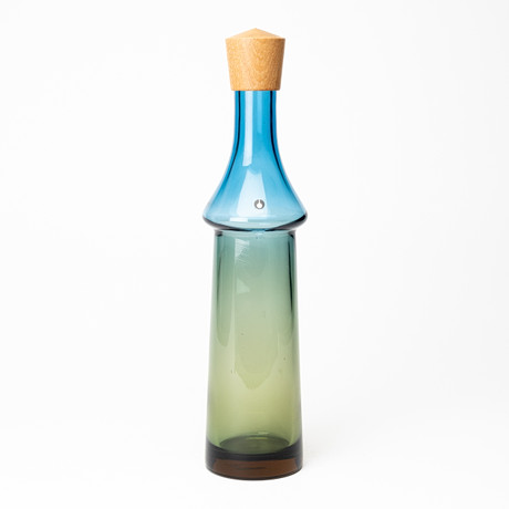 GÖRAN WÄRFF. Flaska, "Tropico", glas, etikettmärkt, Pukeberg, 1960-tal. på auktion hos Auktionshuset Kolonn