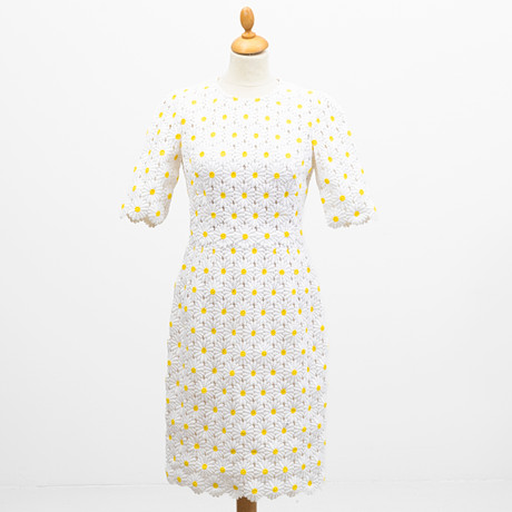 DOLCE GABBANA. Klänning, Italien, storlek 42. på auktion hos Auktionshuset Kolonn