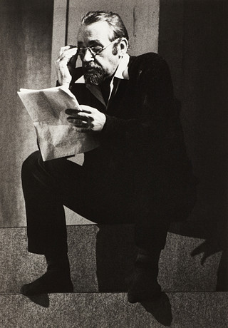 JOAKIM STRÖMHOLM (FÖDD 1947). "Cornelis Vreeswijk", Jesus Christ Superstar, Stockholm 1985, signerad, AP, pigm på auktion hos Crafoord Auktioner Stockholm