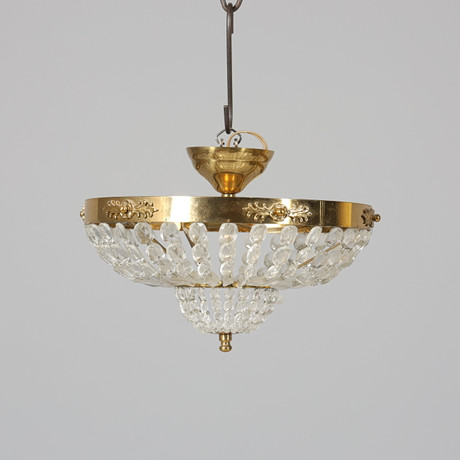 TAKLAMPA, kristallplafond, 1900-tal. på auktion hos Borås Auktionshall