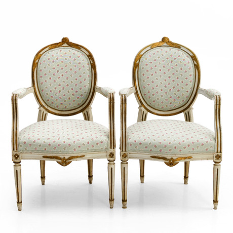 KARMSTOLAR, ett par, gustaviansk stil, 1800-tal. på auktion hos Crafoord Auktioner Stockholm