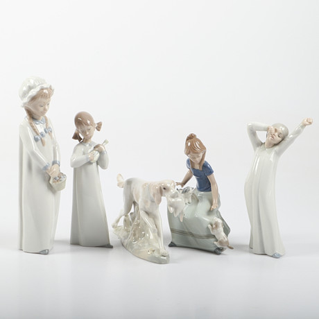 FIGURINER, 5 stycken, porslin, bl. a. Nao, Spanien. på auktion hos Helsingborgs Auktionskammare